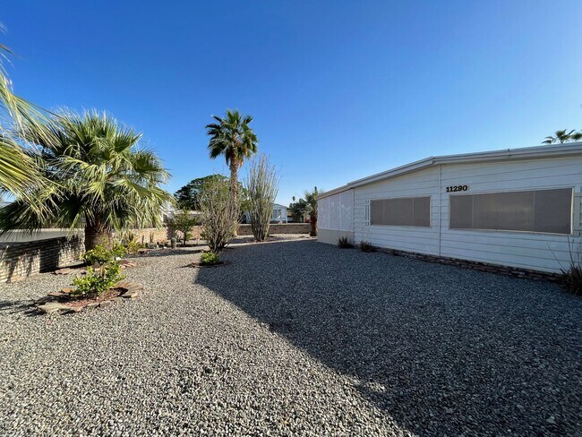 Foto del edificio - Partially Furnished Manufactured Home on its own Large Corner Lot! *No HOA*