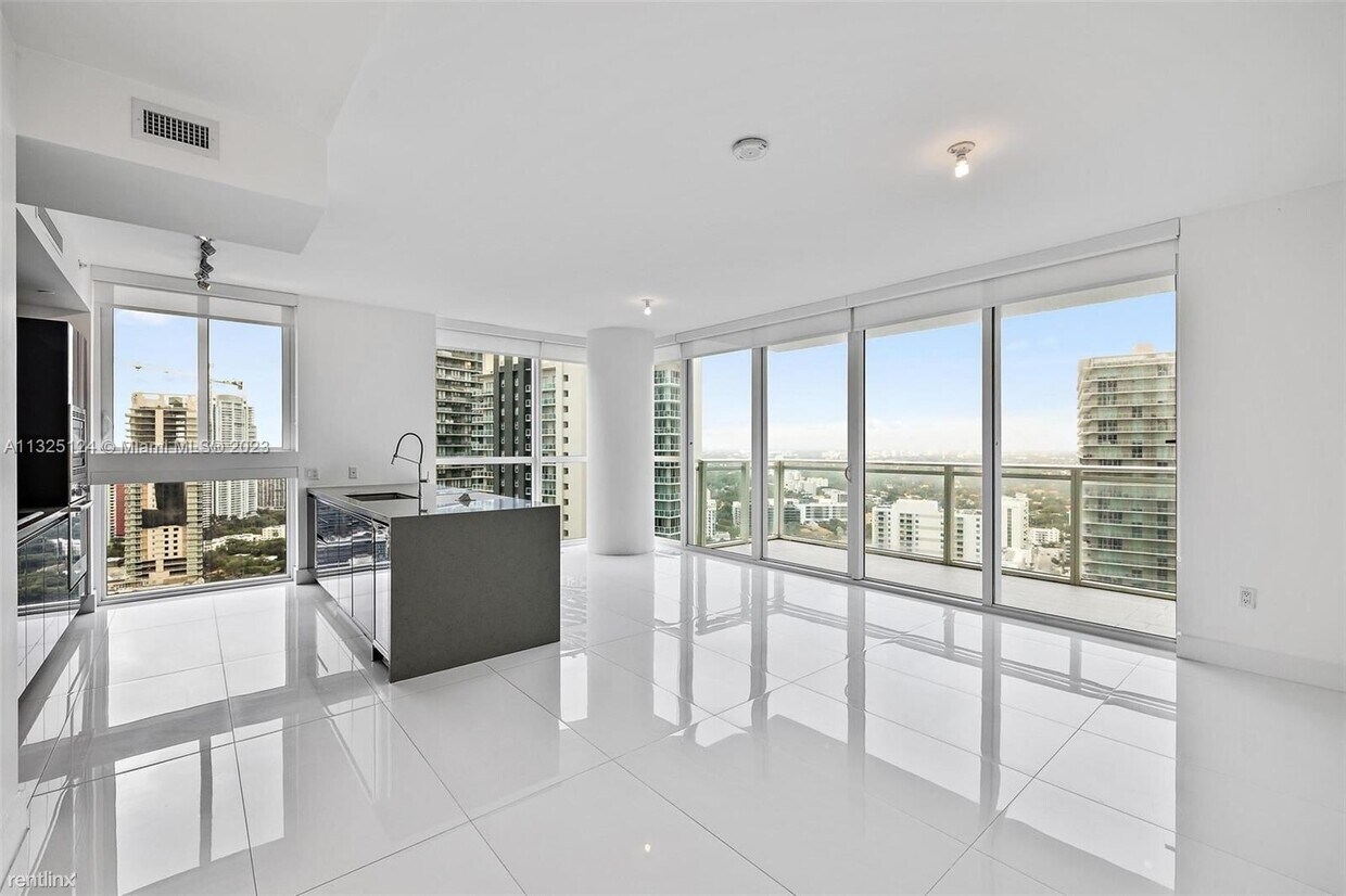 Primary Photo - 2 br, 2 bath Condo - 1080 Brickell Ave Uni...