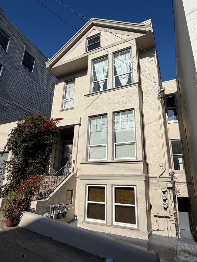 Photo - 2742 Sutter St Apartment