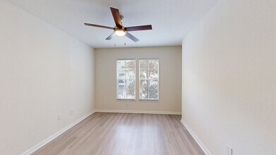 Interior Photo - The Vintage Lofts at West End