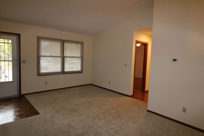 Building Photo - Two Master Suites and Two Bathroom Home