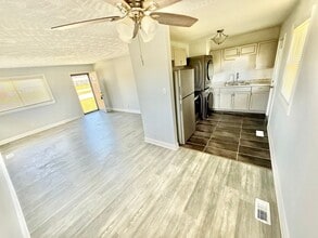 Building Photo - 815 Cavalier Blvd