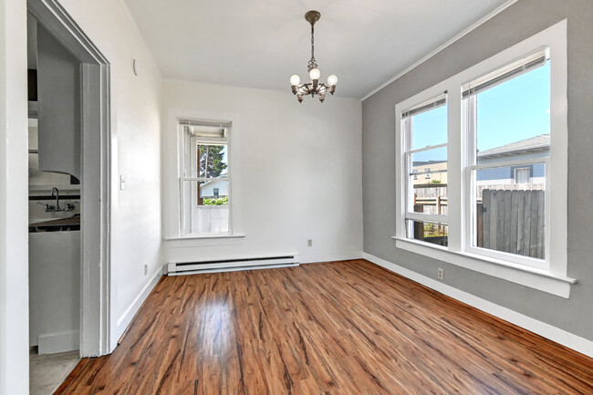 Building Photo - 1405 S 3rd St