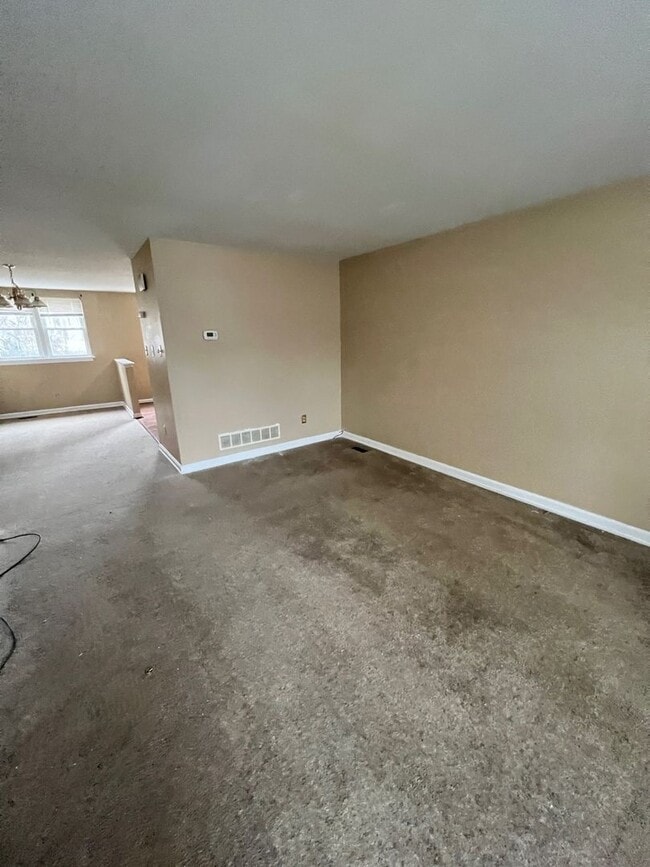 Foto del edificio - Classic 3 Bedroom with Washer/Dryer | Ches...