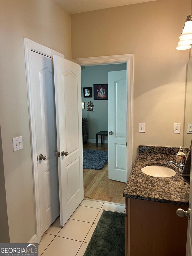 Foto del edificio - 3520 Dalwood Dr