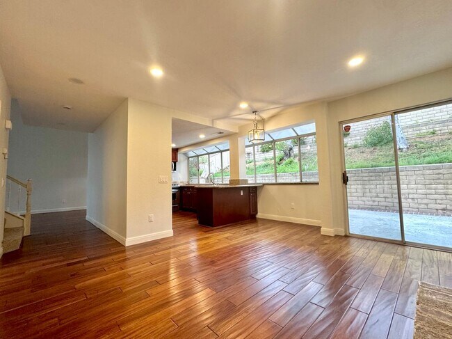 Building Photo - 8021 E Fox Run Ln