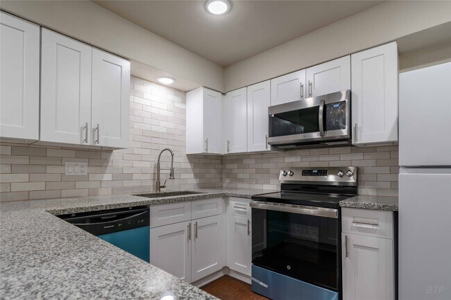 Foto del edificio - 12046 Beechnut St