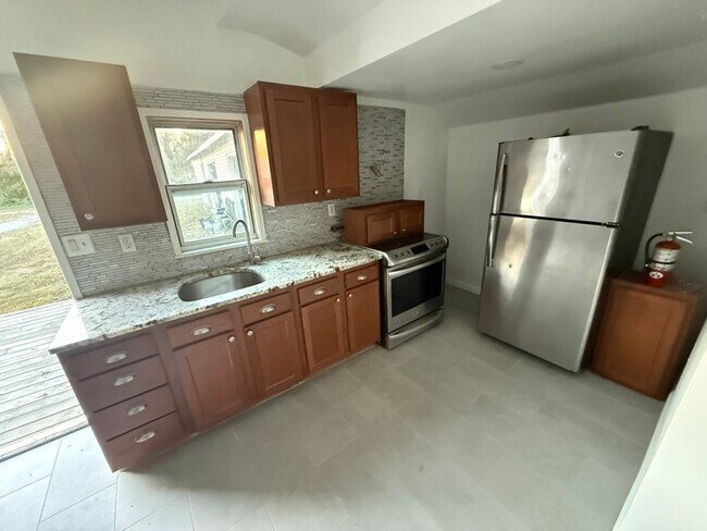 Foto del edificio - 580 Tuckahoe Rd