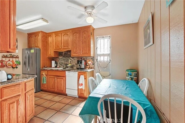 Photo - 1000 W MacArthur Blvd Apartment