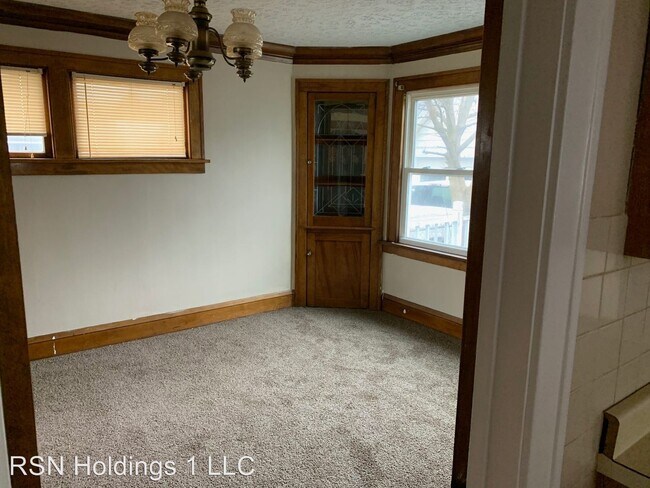 Building Photo - 3 br, 1 bath House - 3629 W 130TH ST