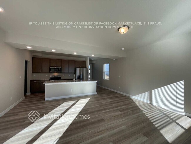 Foto del edificio - 13573 Arriba Dr