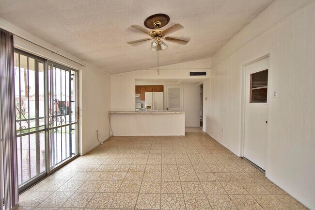 Building Photo - 7117 Banana Tree Ln