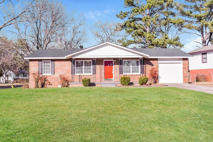 Foto principal - 612 Glasgow Rd NW