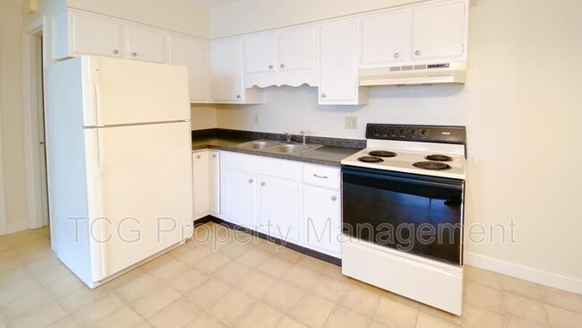 Building Photo - 1455 Catherine St
