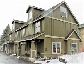 Building Photo - 1644 NE Lotus Dr