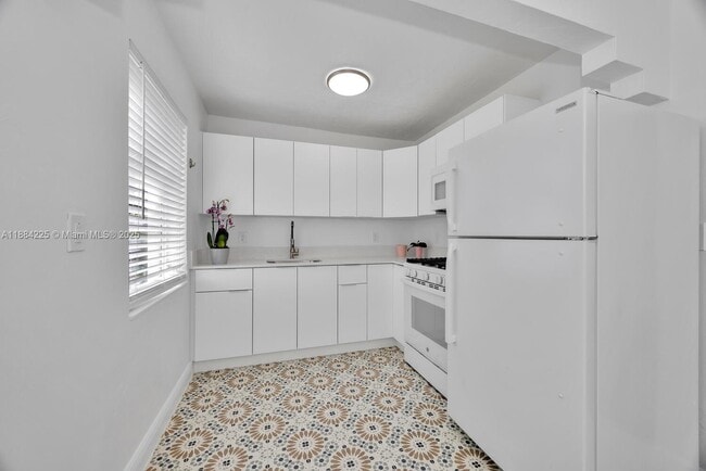 Building Photo - 23 Phoenetia Ave