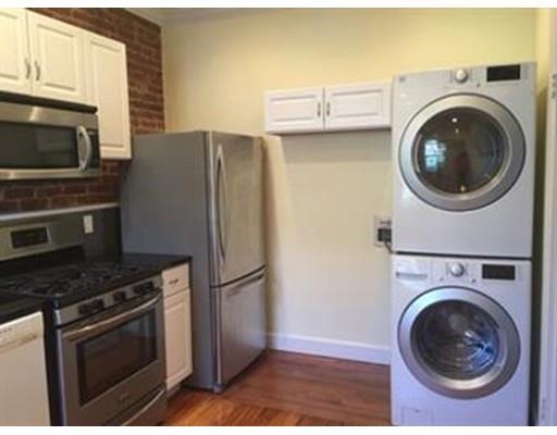 Foto principal - 1741 Commonwealth Ave