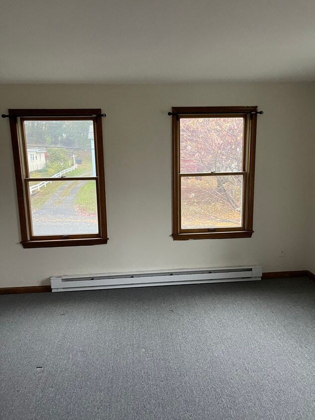 8 Golden Hill St Unit 8 Golden Hill St. 2 nd Fl, Bethel, CT 06801