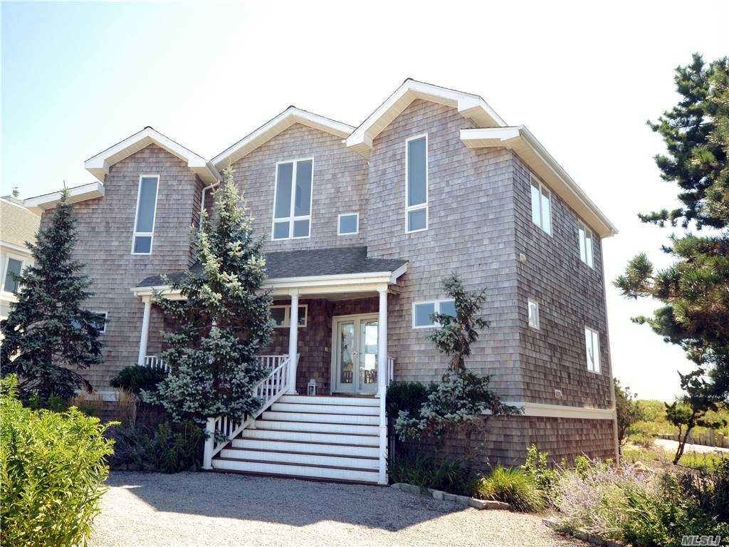 Primary Photo - 787 Dune Rd