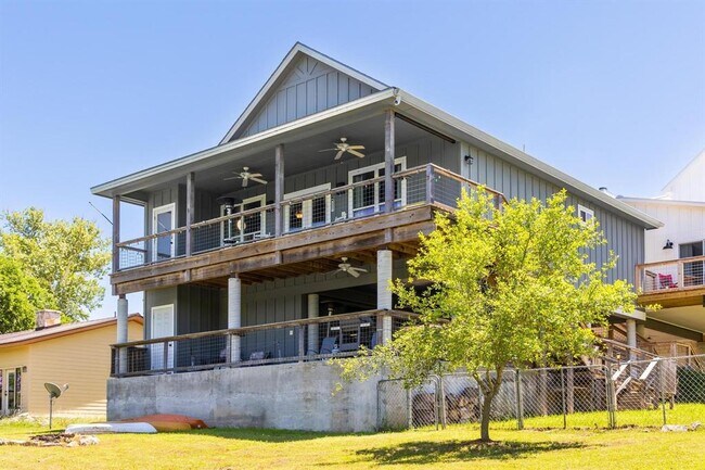 Foto del edificio - 2311 Spoke Hollow Rd