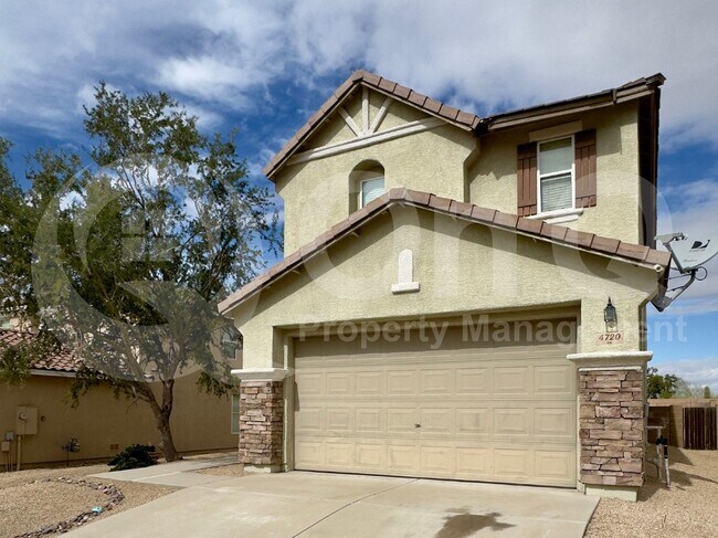 Foto del edificio - 4720 W Lindenthal Ln