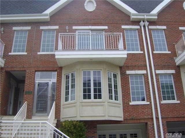 Primary Photo - 334 Soundview Ln