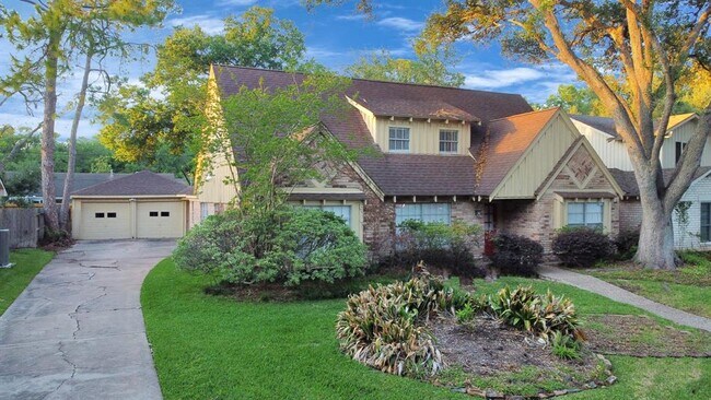 Building Photo - 12526 Hazelwood Ln