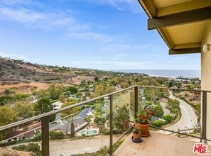 Building Photo - 6232 Tapia Dr