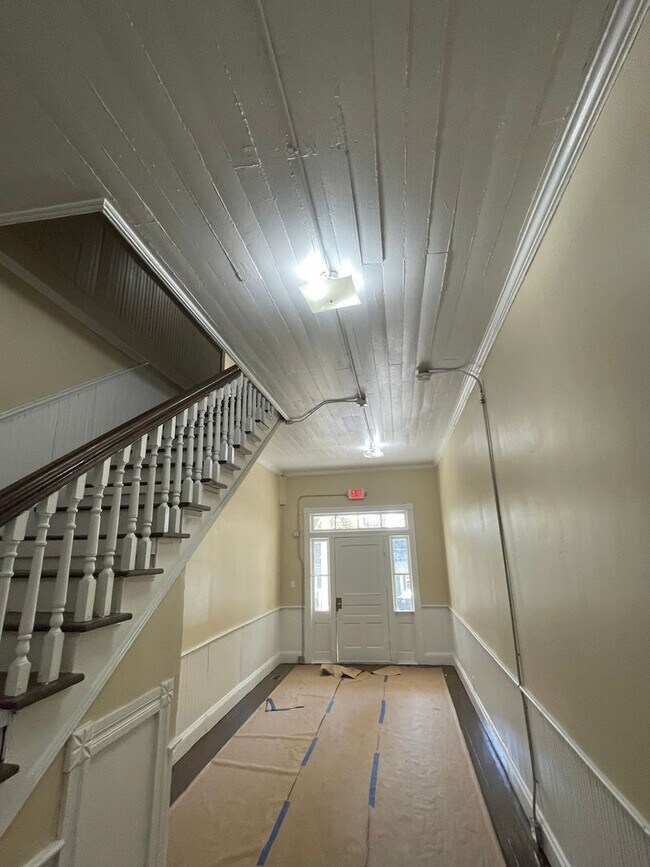 Foto del edificio - Charming Downtown Orangeburg Victorian Condo