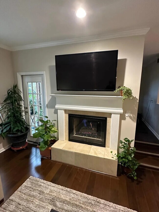 Foto del edificio - 220 Renaissance Pkwy NE