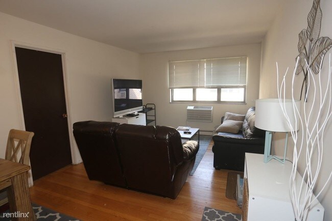 Foto del edificio - 450-508 W Aldine Ave