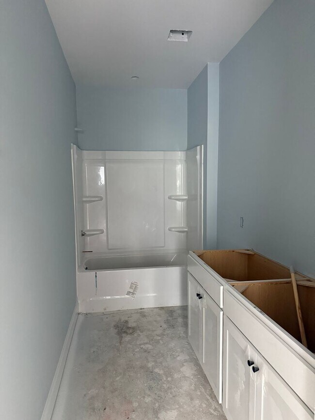 Building Photo - New Construction Near Downtown Charleston!