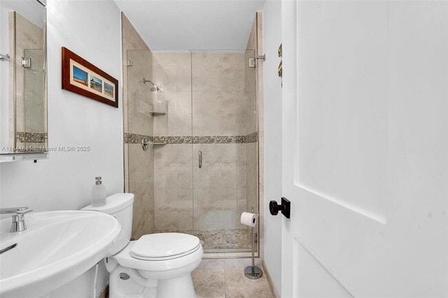 Building Photo - 2516 San Domingo St