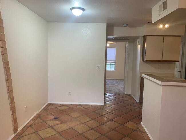Foto del edificio - Excellent 1 bedroom w/ loft