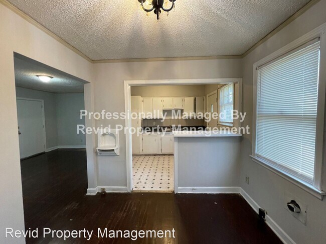 Foto del edificio - 2 br, 1 bath House - 3449 Kimball Ave
