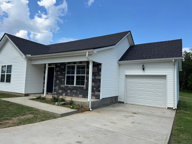 Foto del edificio - 1605 Gambill Wood Dr