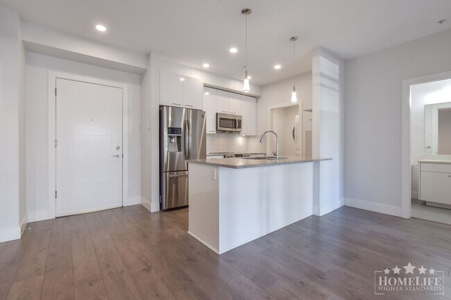Photo du bâtiment - Modern 2 Bedroom, 2 Bathroom Condo for Rent at The Wesley in Langley