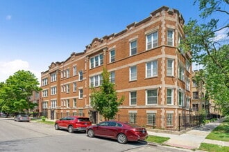 Building Photo - 940 E 48th St