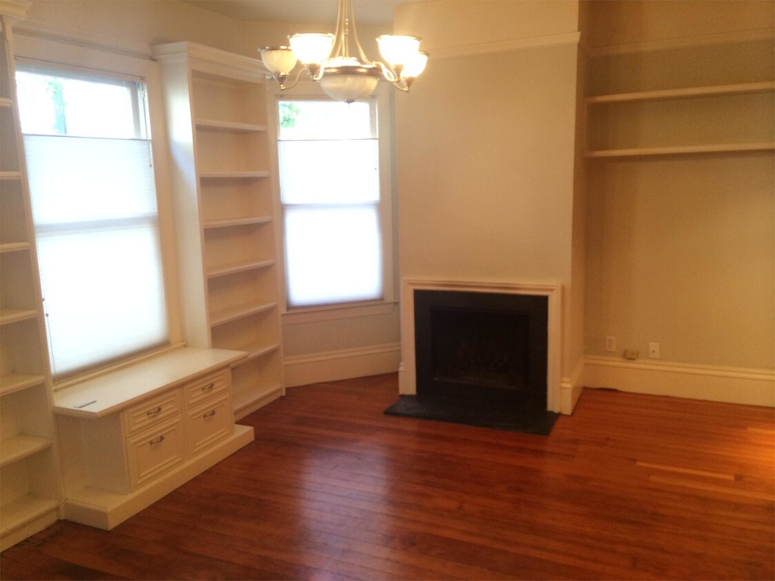 Primary Photo - 238 Myrtle St