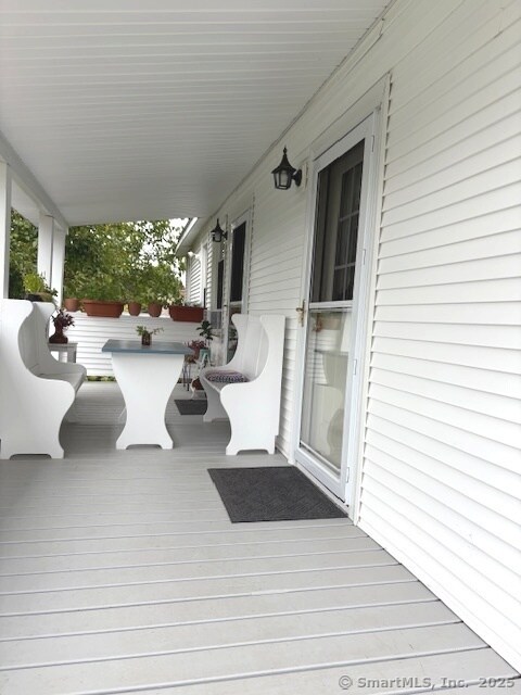 Building Photo - 20 Riverview Rd