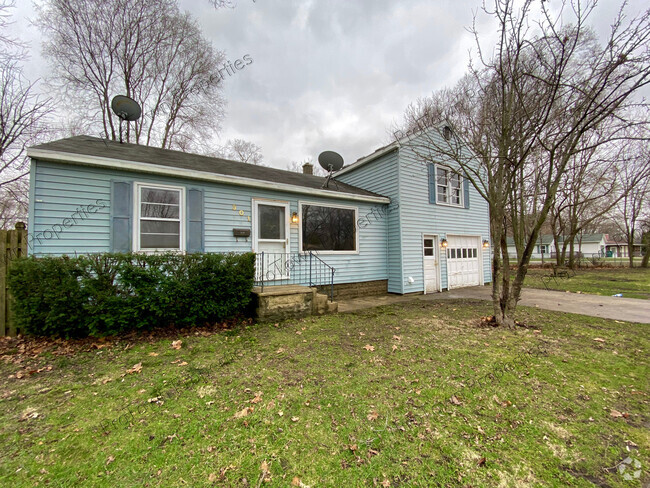 Building Photo - 301 E Kankakee River Dr