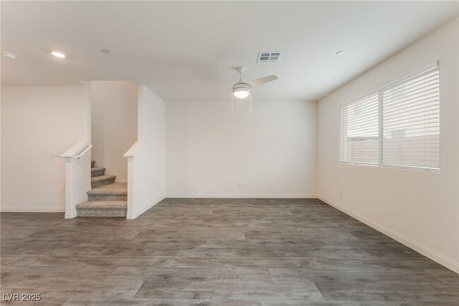 Building Photo - 5672 Sapphire Shine Ave