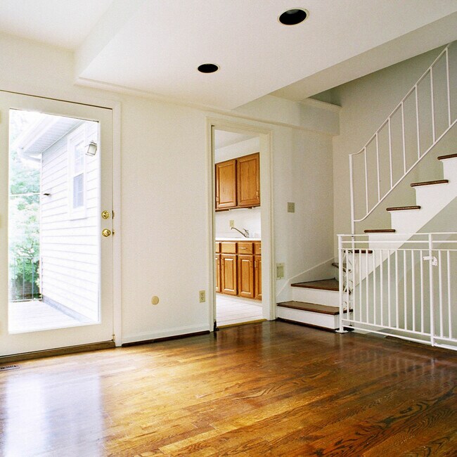 Foto del edificio - 6405 Howe St