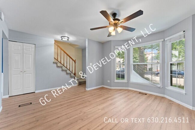 Foto del edificio - 365 Birchwood Ave