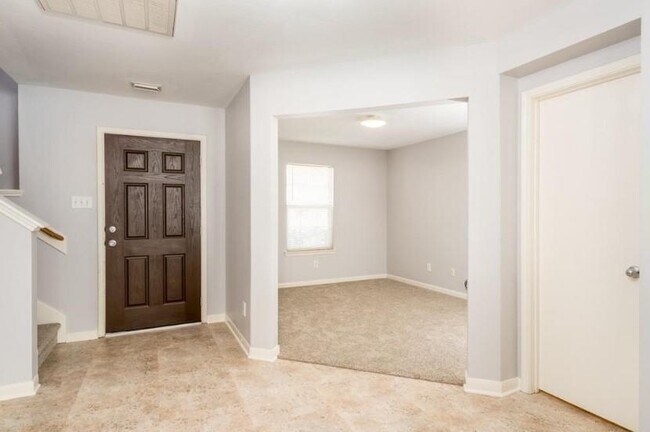 Foto del edificio - 16226 Cole Bridge Ln