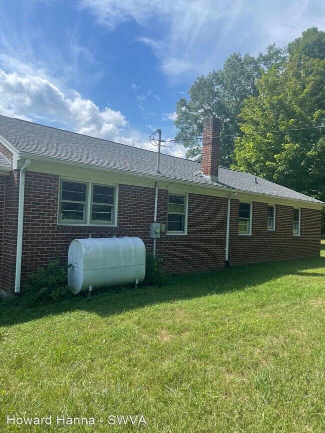 Building Photo - 4 br, 1.5 bath House - 1550 Blacks Creek Road
