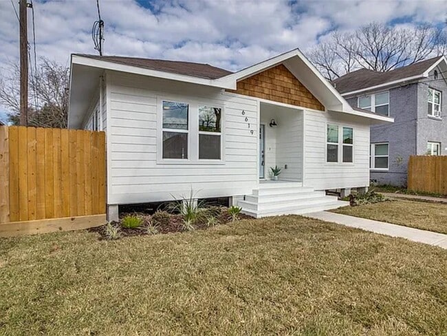 Building Photo - 6619 Sherman St