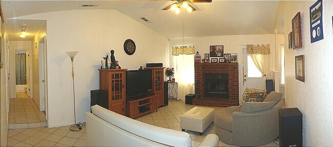 Foto del edificio - 360 Virtual Tour Available