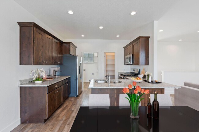 Foto del edificio - Upscale Smithfield Home for Rent with Resort Style Amenities!