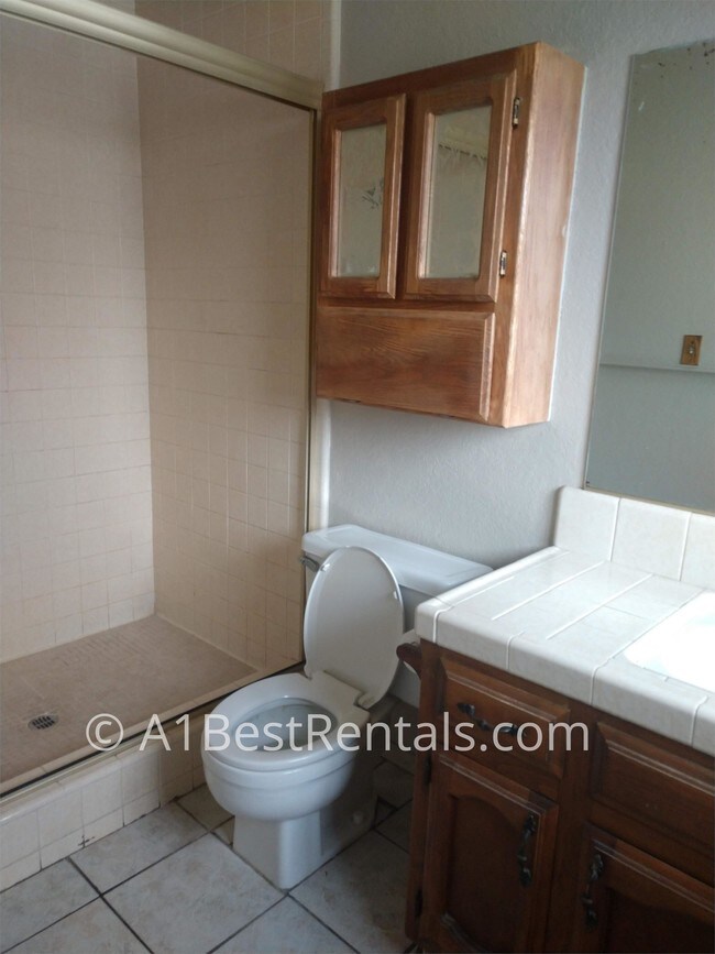 Building Photo - 1100 Chardonnay Way